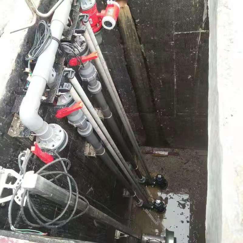 Submersible pump sewage lifting